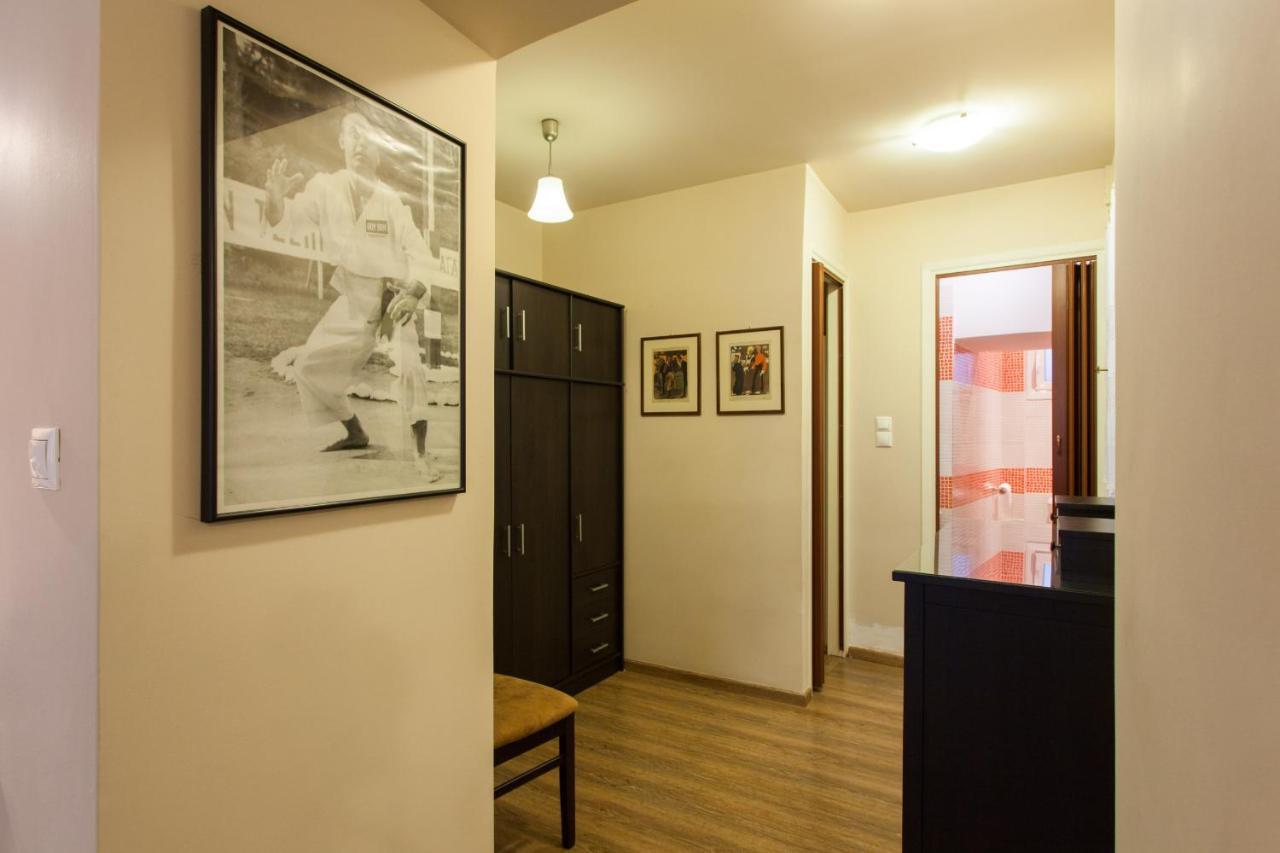 Psyri Neoclassical House With Yard Athen Exterior foto